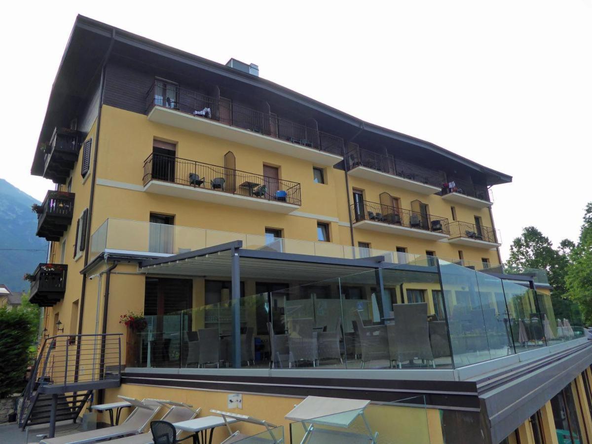 Albergo เมซโซลาโก ภายนอก รูปภาพ