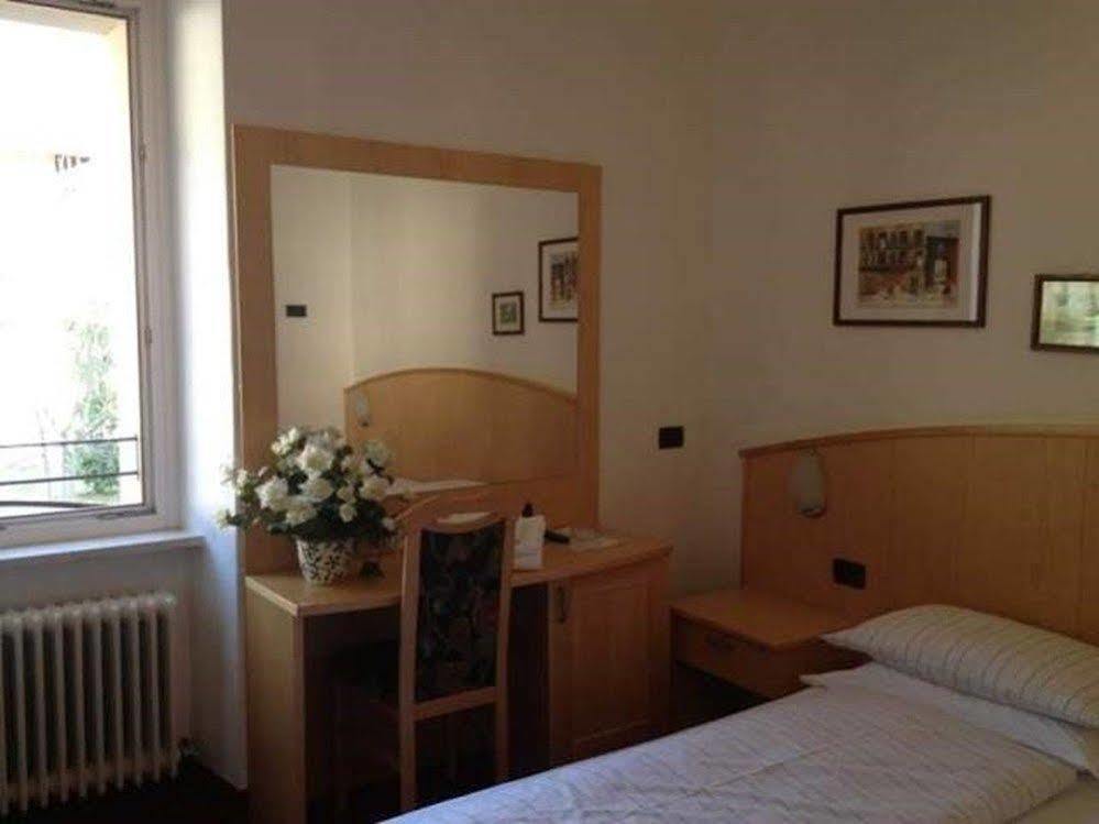 Albergo เมซโซลาโก ภายนอก รูปภาพ