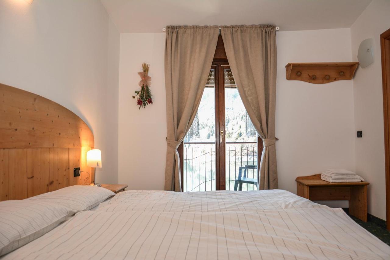 Albergo เมซโซลาโก ภายนอก รูปภาพ